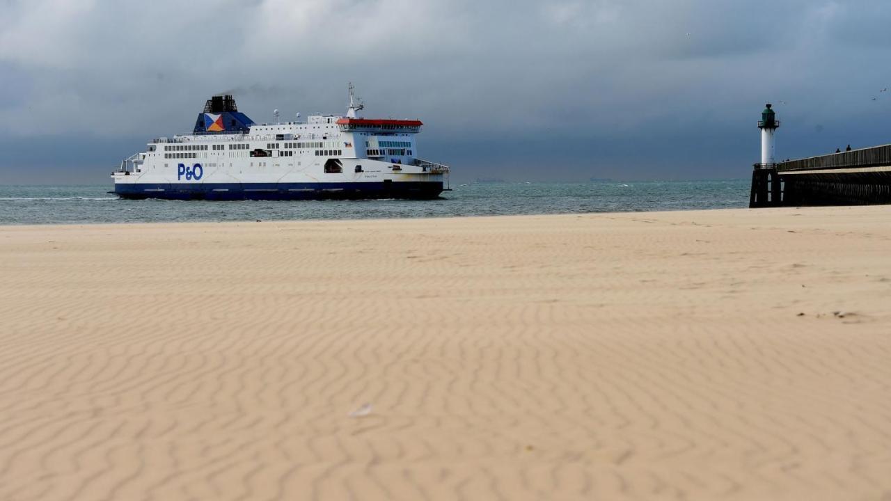 Studio Plage, Vue Mer Et Dragon, Garage Pour Moto Calais Exterior photo